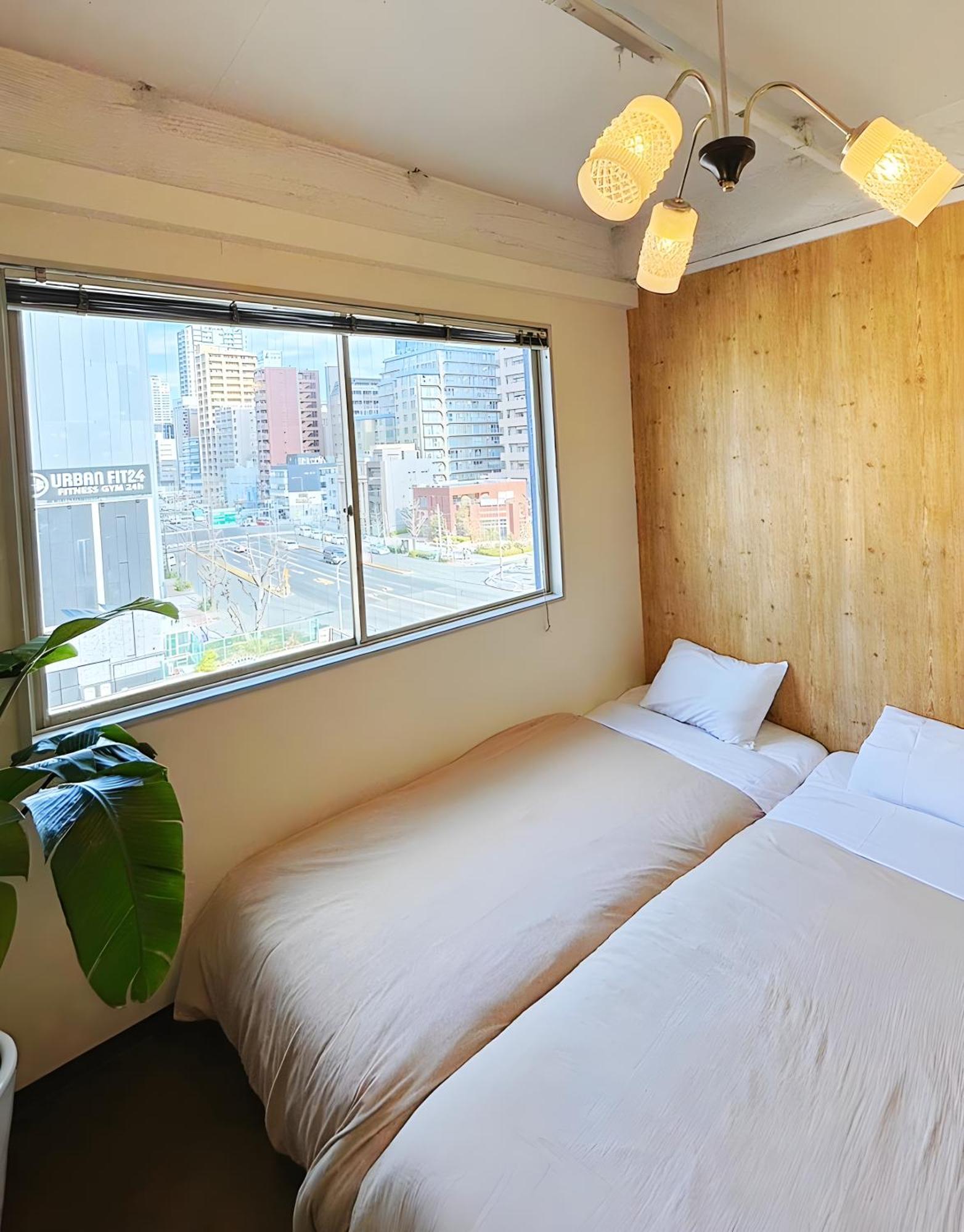 Hostel Chillax Ōsaka Extérieur photo
